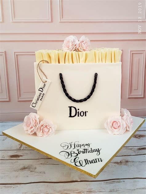 Christian Dior bag cake 